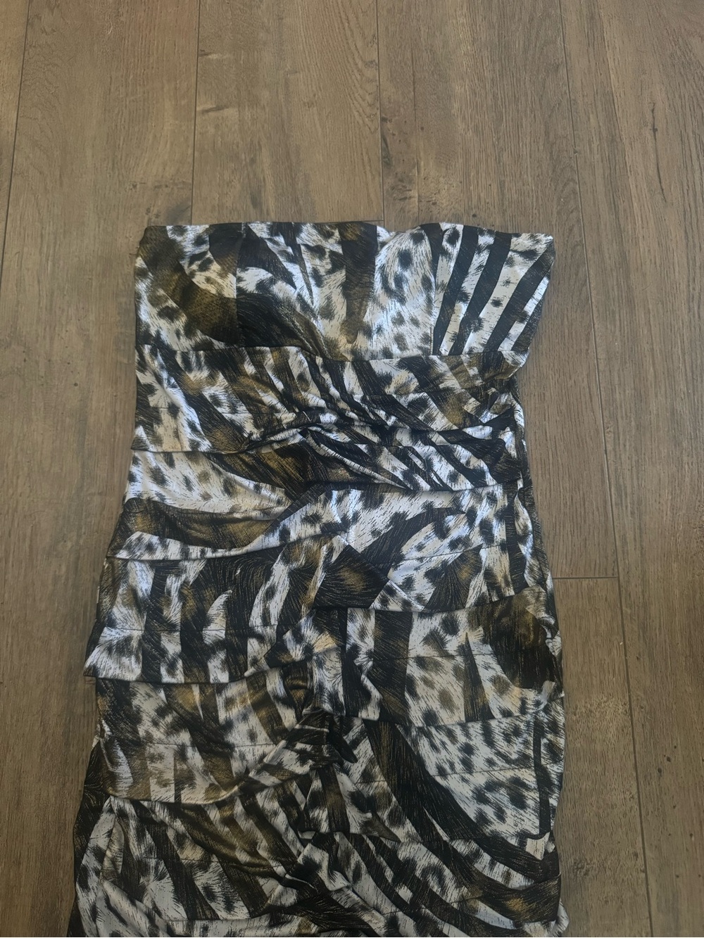a'gaci Black, White & Gold Strapless Printed Dress